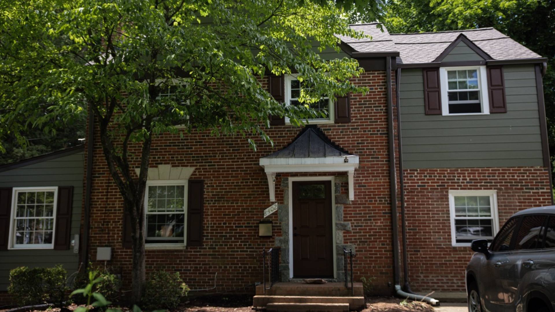 1970's Bethesda home has new roof, siding, and doors installed