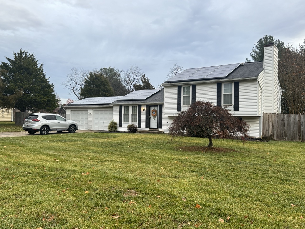 before Bowie home siding replacement and gutter installation